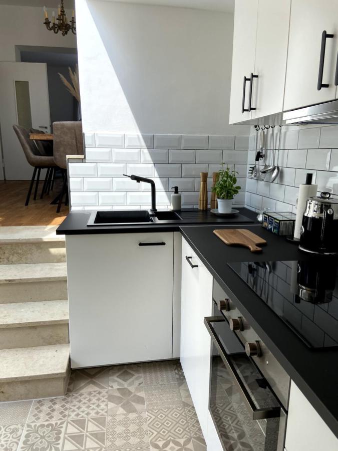 Wunderschöne sanierte Wohnung vor den Toren Kölns Exterior foto